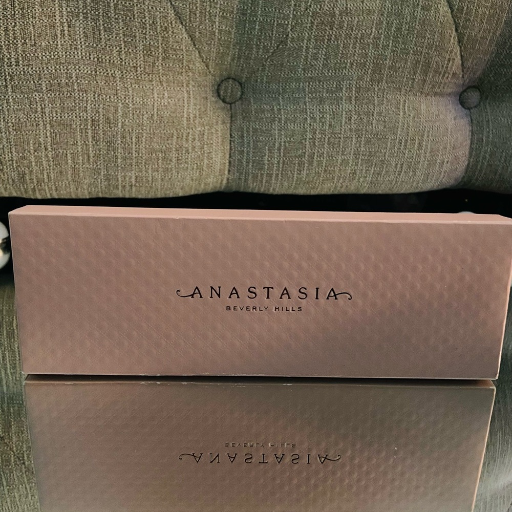 Anastasia Primrose Palette